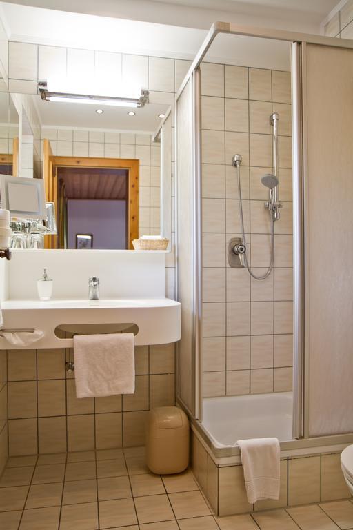 Gasthof-Hotel Bramosen Weyregg Værelse billede